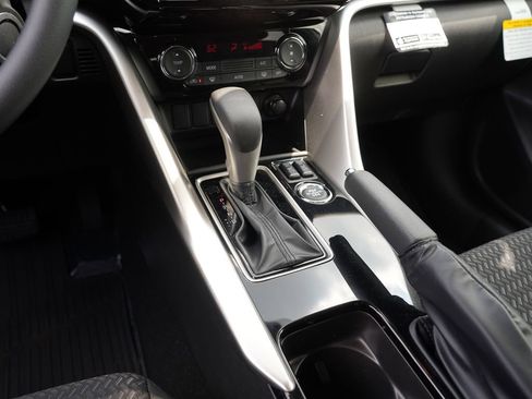 New 2026 Mitsubishi Eclipse Cross LE AWD/4WD image 25