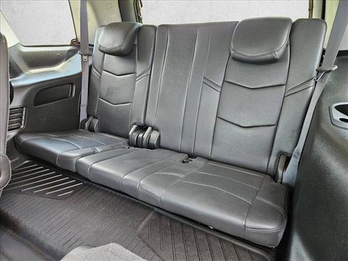 Used 2020 Cadillac Escalade Luxury w/ Escalade Sport Edition RWD image 20