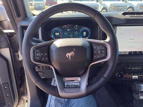 New 2025 Ford Bronco Badlands image 37