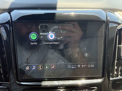 Used 2022 Chevrolet Traverse Premier w/ LPO, Blackout Package image 46