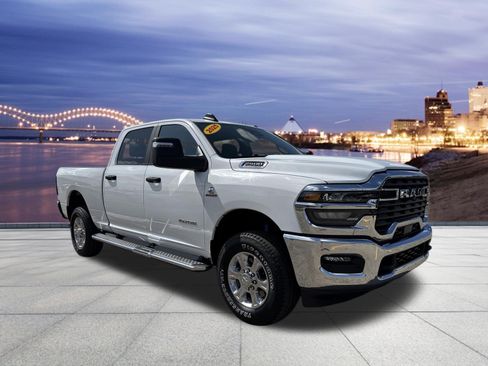Certified 2025 RAM 2500 Big Horn AWD/4WD image 4