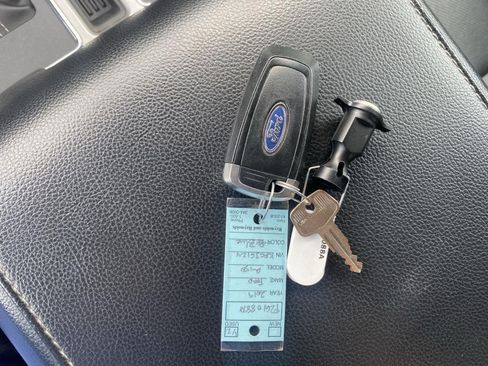 Certified 2019 Ford F150 Lariat w/ Equipment Group 502A Luxury AWD/4WD image 21