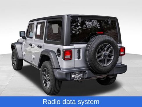 Used 2024 Jeep Wrangler Unlimited Sport AWD/4WD image 12