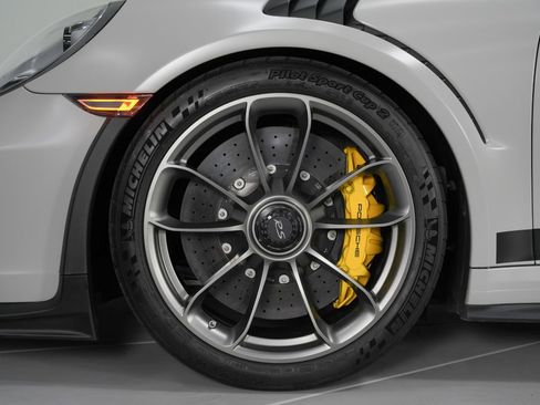 Used 2019 Porsche 911 GT3 RS image 15