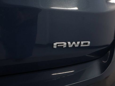 Used 2024 GMC Terrain SLE AWD/4WD image 11