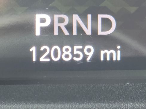Used 2019 Jeep Wrangler Unlimited Sahara AWD/4WD image 28
