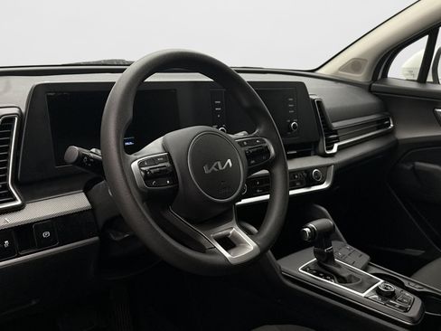 Used 2023 Kia Sportage LX AWD/4WD image 7