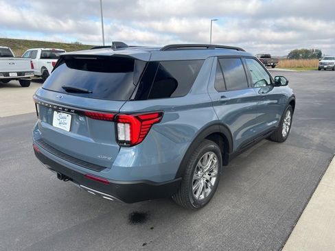 New 2026 Ford Explorer Active image 5