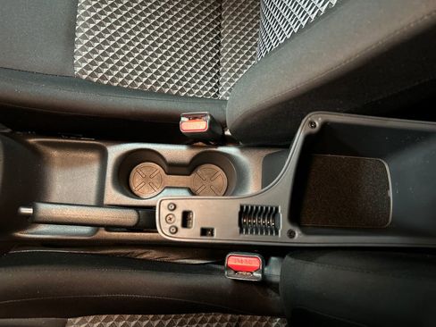 Used 2022 Nissan Versa S w/ Lighting Package image 19