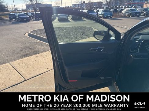 Used 2023 Kia Sportage SX Prestige image 11