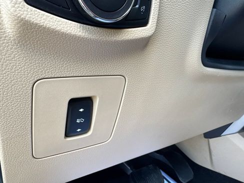 Used 2017 Ford F150 Lariat w/ Equipment Group 502A Luxury AWD/4WD image 17