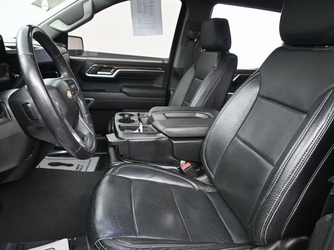 Used 2022 Chevrolet Silverado 1500 LT image 24