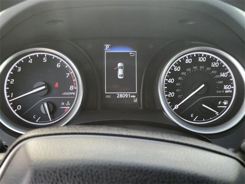 Used 2022 Toyota Camry LE image 25