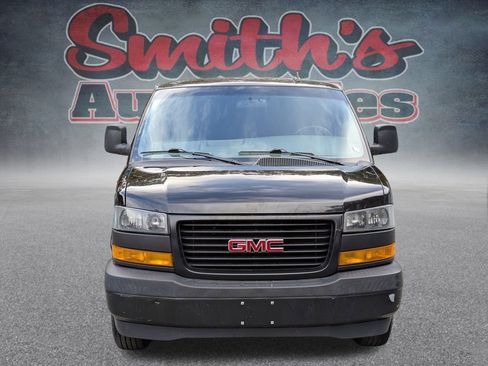 Used 2020 GMC Savana 2500 image 2