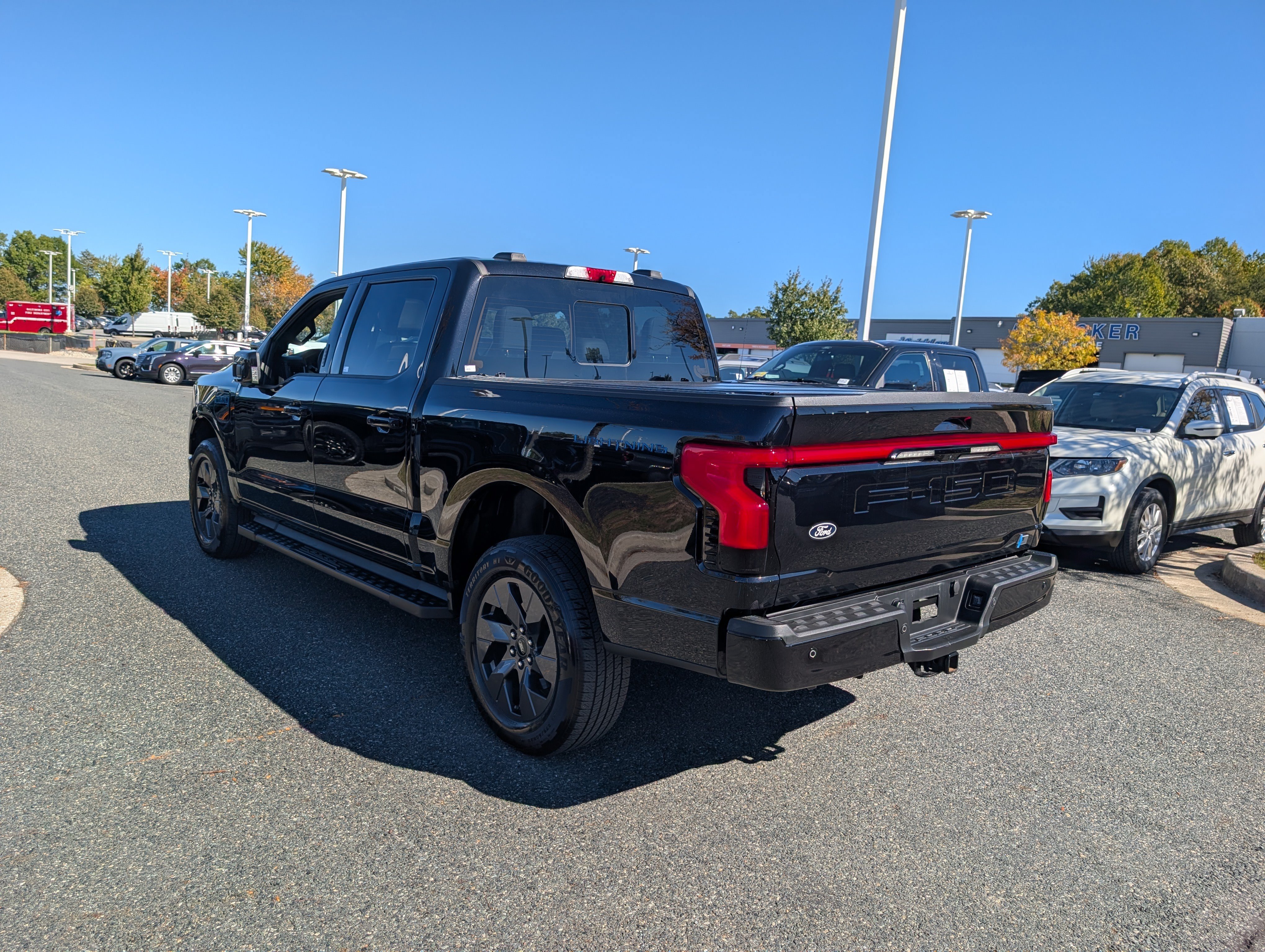 Certified 2025 Ford F150 Lightning Lariat AWD/4WD image 6