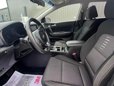 Used 2019 Kia Sportage LX w/ LX Popular Package FWD image 4