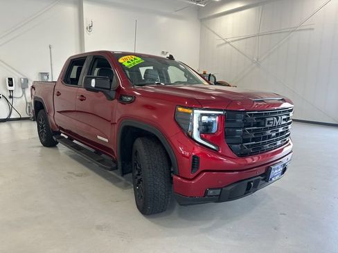 Used 2024 GMC Sierra 1500 Elevation w/ Elevation Premium Package AWD/4WD image 3