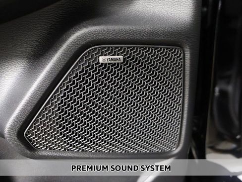 New 2025 Mitsubishi Outlander SEL image 5