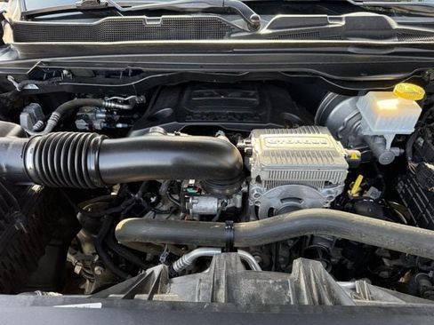 Used 2024 RAM 1500 Laramie RWD image 31