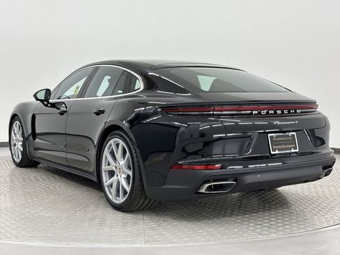 New 2025 Porsche Panamera 4 image 3