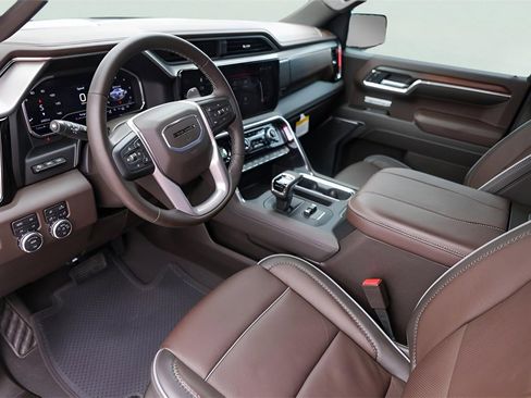 Used 2025 GMC Sierra 1500 Denali w/ Denali Reserve Package image 14