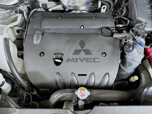 Used 2021 Mitsubishi Outlander Sport SE FWD image 31
