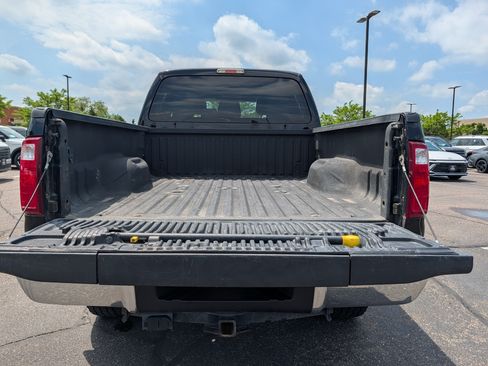 Used 2016 Ford F250 XLT w/ Camper Package AWD/4WD image 16