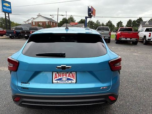 New 2026 Chevrolet Trax RS FWD image 9