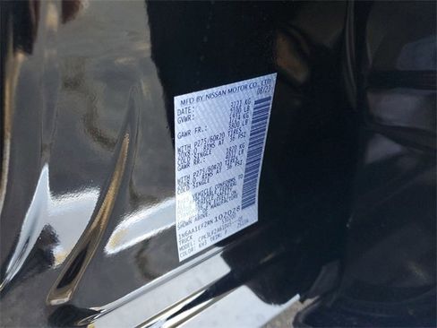 Certified 2024 Nissan Titan Platinum Reserve w/ Moonroof Package image 26