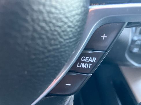 Used 2019 RAM 1500 Laramie AWD/4WD image 19