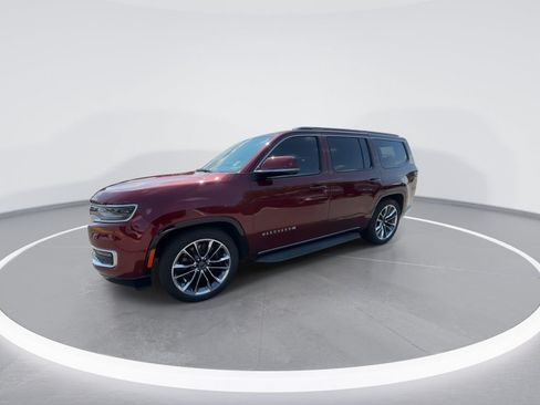 Used 2022 Jeep Wagoneer Series II w/ Convenience Group I AWD/4WD image 4