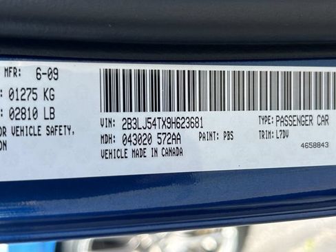Used 2009 Dodge Challenger R/T RWD image 32