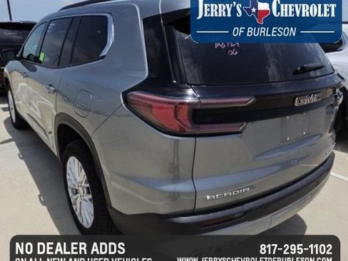 Used 2026 GMC Acadia Elevation w/ Elevation Premium Package FWD image 4