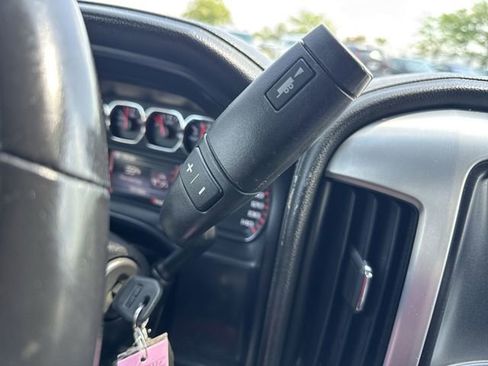 Used 2015 GMC Sierra 1500 SLE w/ SLE Value Package AWD/4WD image 16