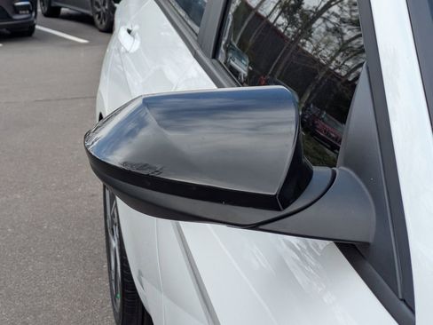 Certified 2025 Hyundai Elantra Sport image 11