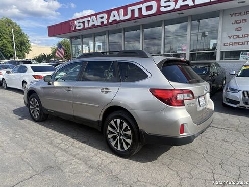 Used 2015 Subaru Outback 2.5i Limited AWD/4WD image 4