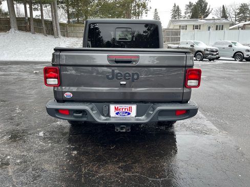 Used 2020 Jeep Gladiator Sport w/ Quick Order Package 24S image 5