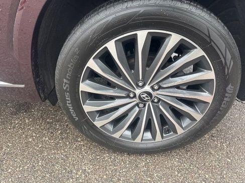 Used 2024 Hyundai Palisade Calligraphy image 6