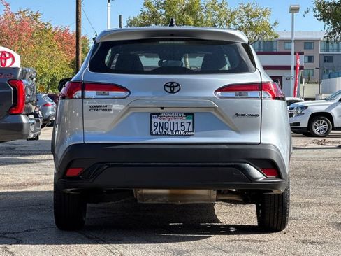 Certified 2025 Toyota Corolla Cross AWD Hybrid image 4