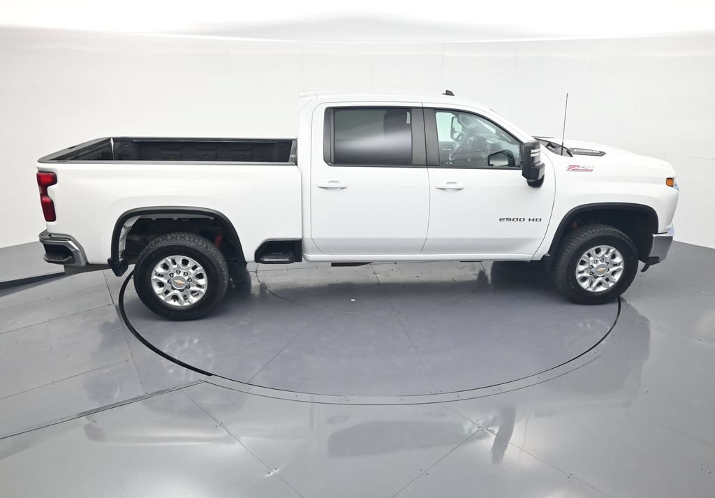 Used 2023 Chevrolet Silverado 2500 LT AWD/4WD image 38