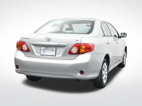 Used 2010 Toyota Corolla LE image 7