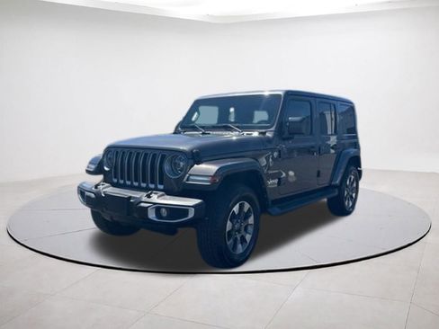 Used 2021 Jeep Wrangler Unlimited Sahara w/ LED Lighting Group AWD/4WD image 3