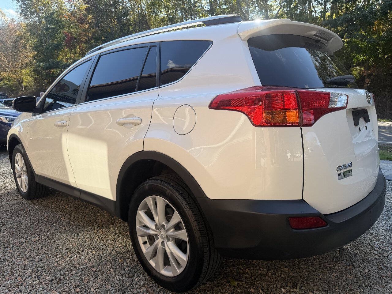 Used 2013 Toyota RAV4 Limited AWD/4WD image 21