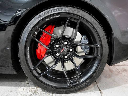Used 2025 Chevrolet Corvette Z06 RWD image 37