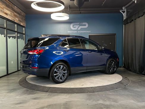 Used 2022 Chevrolet Equinox RS w/ RS Leather Package AWD/4WD image 3