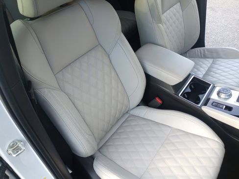 Used 2022 Mitsubishi Outlander SEL image 32