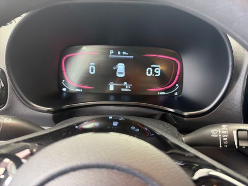 Used 2025 Kia Soul S FWD image 9