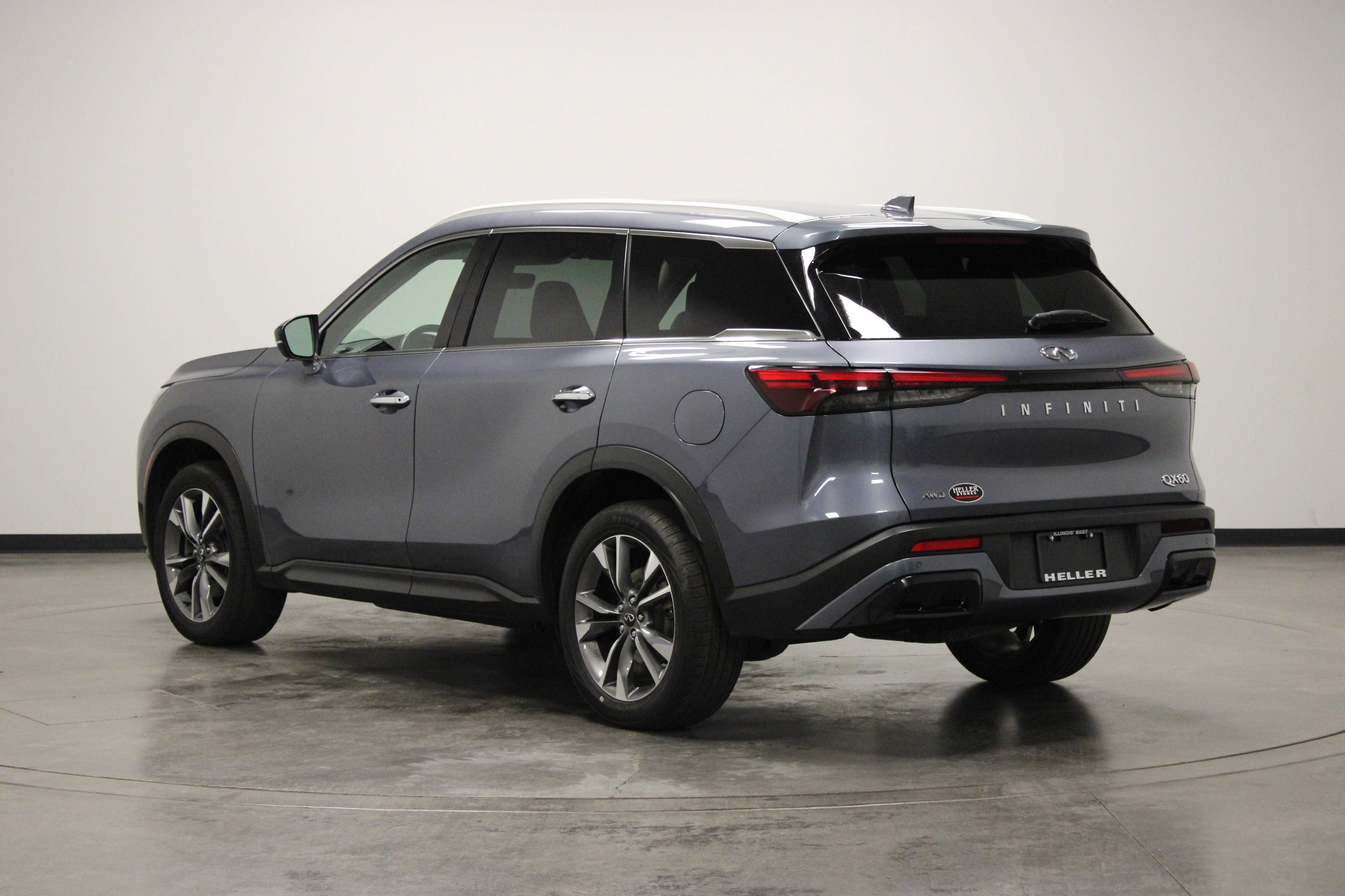 Used 2024 INFINITI QX60 Luxe AWD/4WD image 6