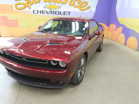 Used 2017 Dodge Challenger SXT Plus RWD image 4