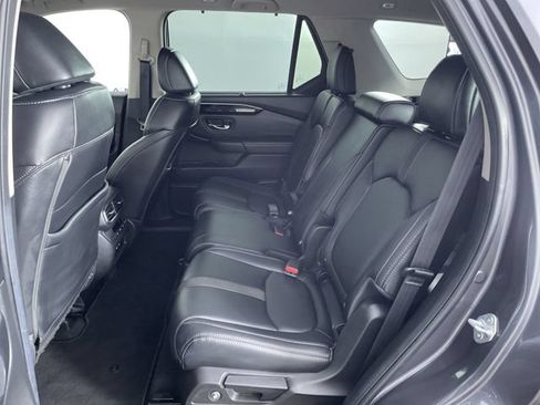 Used 2024 Honda Pilot Touring image 20